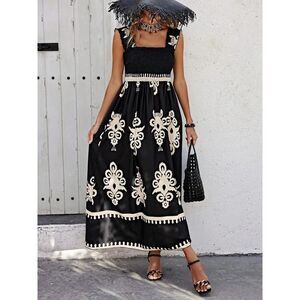 Everyday The Label Sleeveless A-Line Smocked Maxi Dress with Stylish Print Women